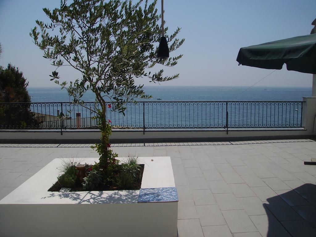 Amalfi Coast Emotions Apartment Vietri sul Mare Exterior photo